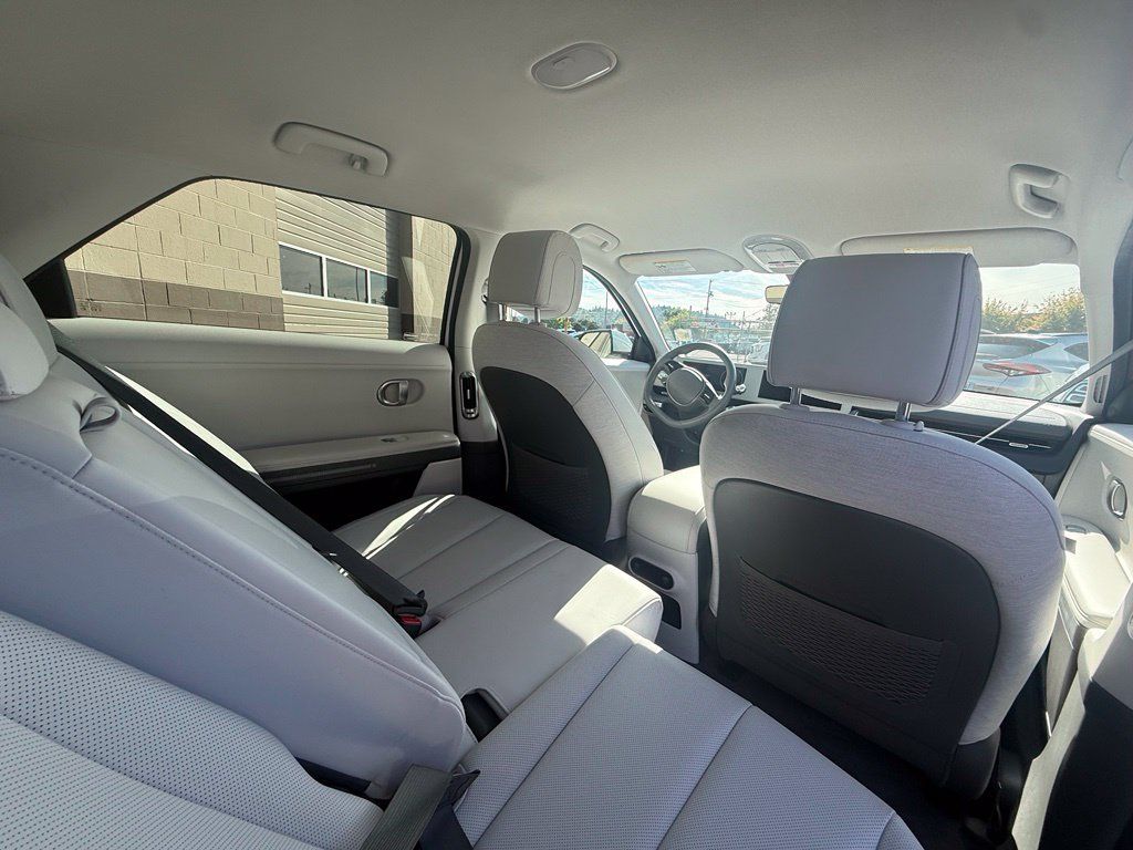 Used 2023 Hyundai Ioniq 5 SEL w/ Cargo Package AWD/4WD image 16