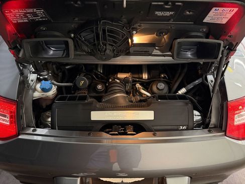 Used 2010 Porsche 911 Carrera image 22