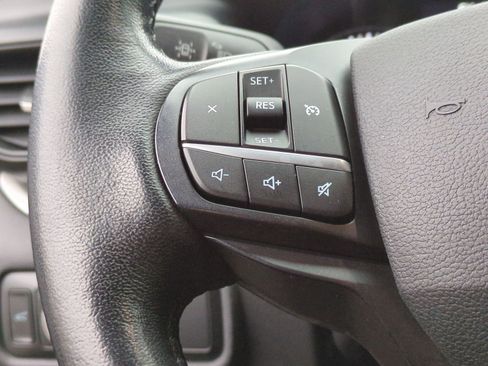 Used 2020 Ford Explorer XLT image 25