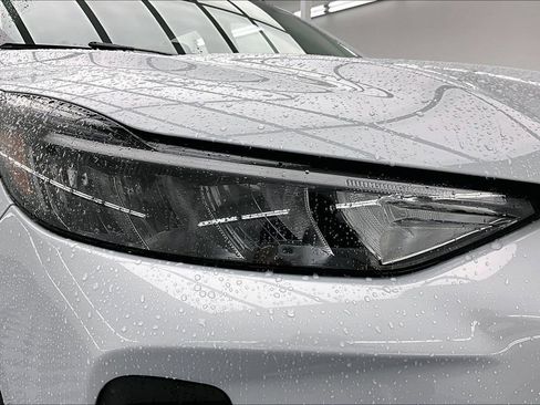 Certified 2025 Ford Escape SE FWD image 29