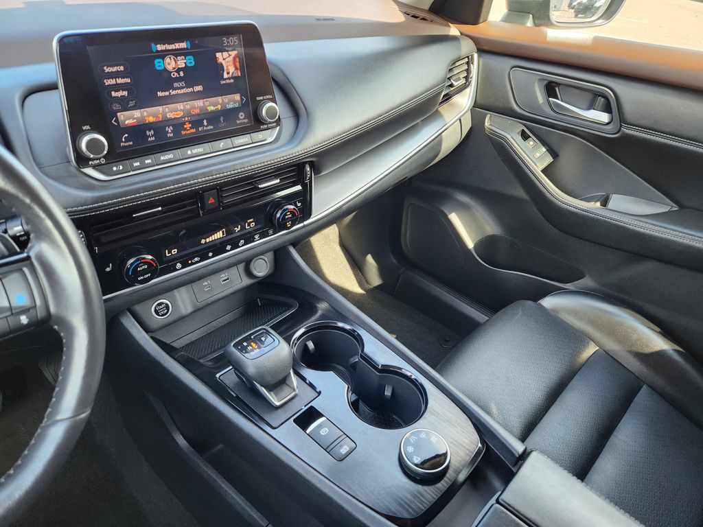 Certified 2023 Nissan Rogue SV w/ SV Premium Package AWD/4WD image 16