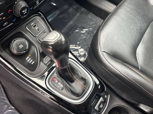 Used 2019 Jeep Compass Limited AWD/4WD image 22