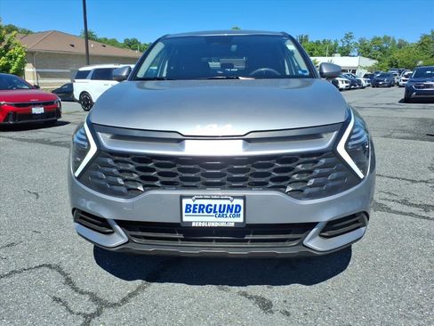 Used 2025 Kia Sportage LX FWD image 9