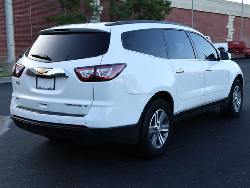Used 2015 Chevrolet Traverse LT AWD/4WD image 34
