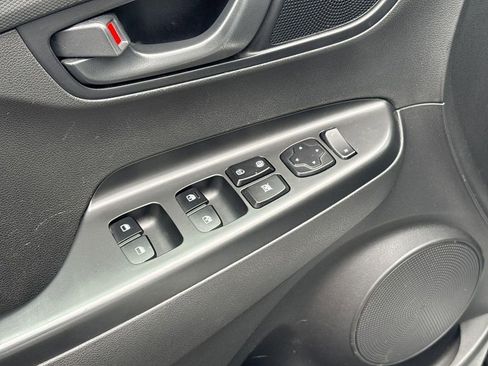Used 2023 Hyundai Kona SEL FWD image 11