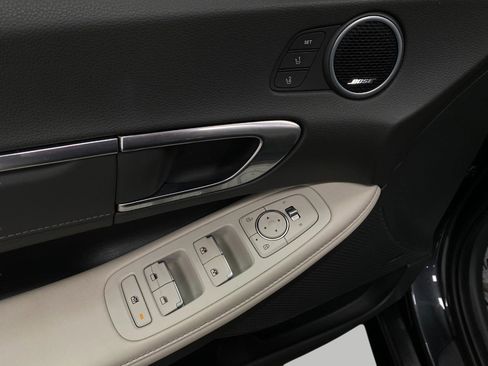 Used 2023 Hyundai Sonata Limited image 33