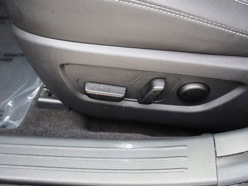 Used 2025 MAZDA CX-50 AWD 2.5 S w/ Premium Package image 11