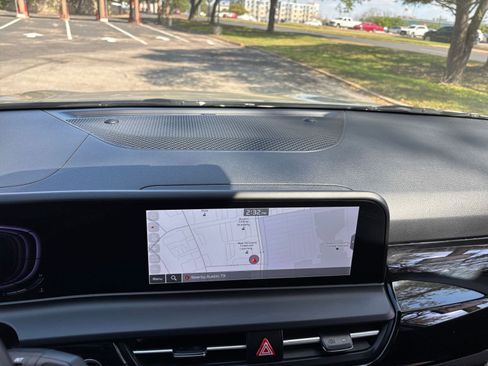 Used 2025 Kia Seltos S FWD image 17