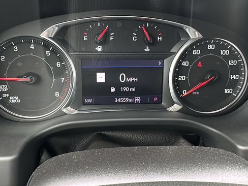 Used 2022 GMC Acadia AT4 w/ Trailering Package AWD/4WD image 19