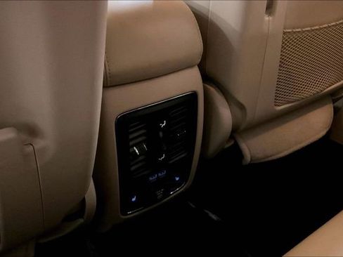 Used 2014 Jeep Grand Cherokee Limited image 33