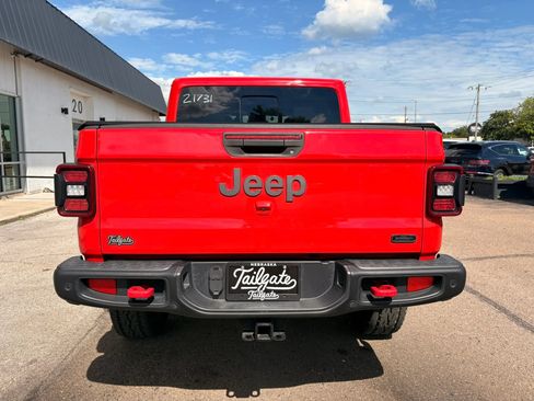 Used 2020 Jeep Gladiator Rubicon AWD/4WD image 6