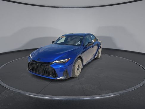 Used 2026 Lexus IS 350 F Sport w/ Accessory Package Z1 RWD image 4