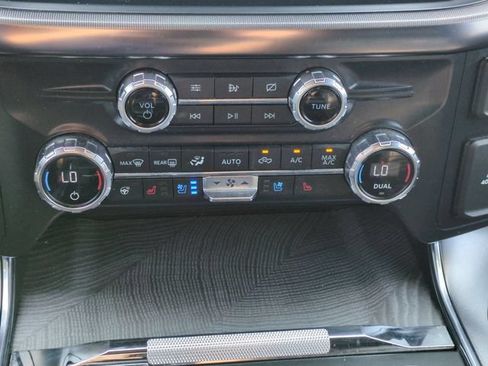 Used 2021 Ford F150 Platinum w/ Equipment Group 701A High AWD/4WD image 25