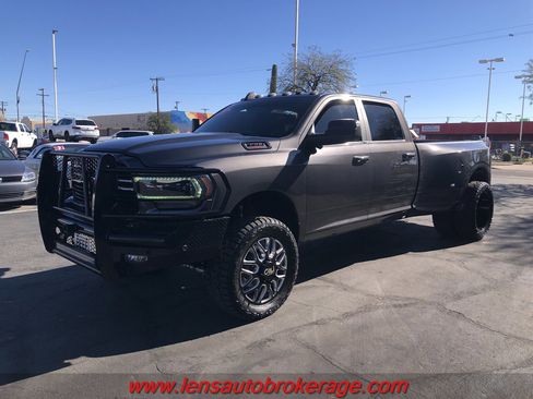 Used 2020 RAM 3500 Big Horn w/ Level 2 Equipment Group image 4