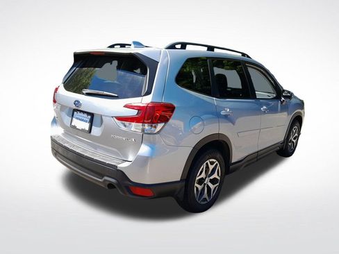 Used 2023 Subaru Forester Premium AWD/4WD image 8