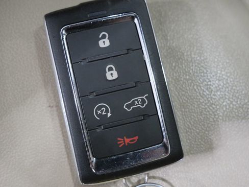 Used 2022 Jeep Grand Cherokee Limited 4xe image 30