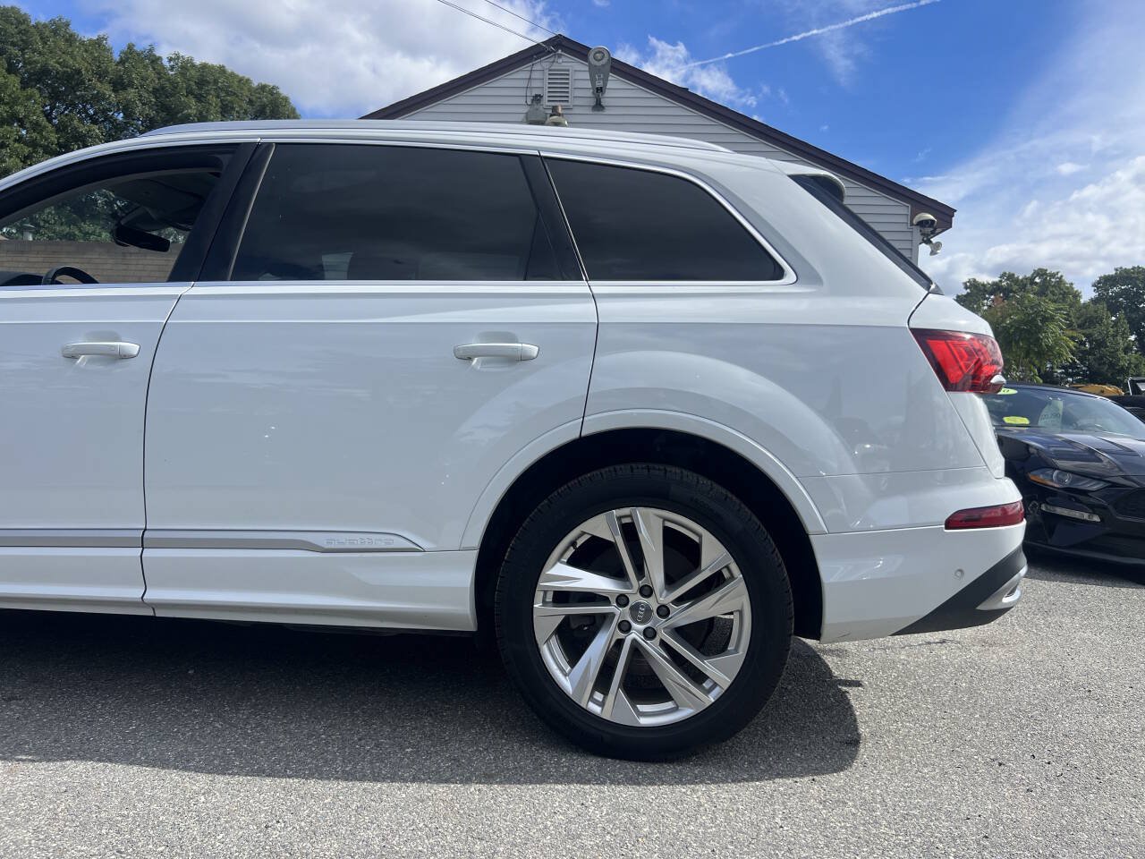 Used 2020 Audi Q7 3.0T Premium Plus w/ Premium Plus Package AWD/4WD image 39