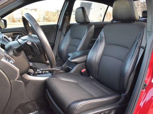 Used 2016 Honda Accord Sport image 12