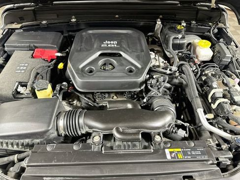 Used 2018 Jeep Wrangler Unlimited Sport AWD/4WD image 34