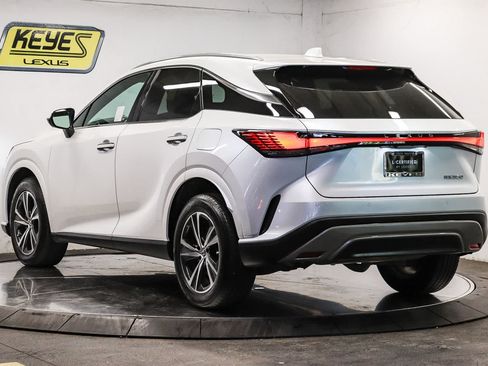 Used 2024 Lexus RX 350 Premium w/ Convenience Package FWD image 2