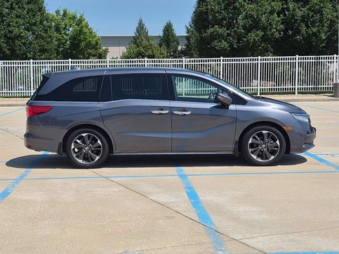 Certified 2024 Honda Odyssey Elite image 5