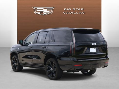 Used 2025 Cadillac Escalade Sport Platinum w/ LPO, Floor Liner Package AWD/4WD image 3