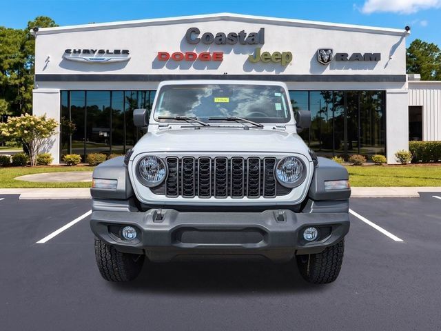 Used 2025 Jeep Wrangler Unlimited Sport AWD/4WD image 9