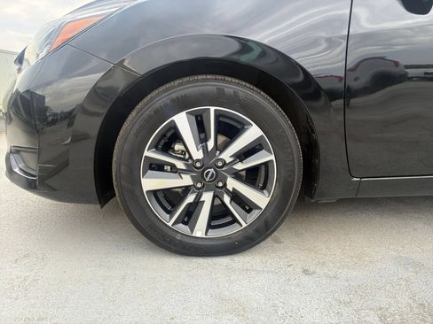 Used 2025 Nissan Versa SV FWD image 27
