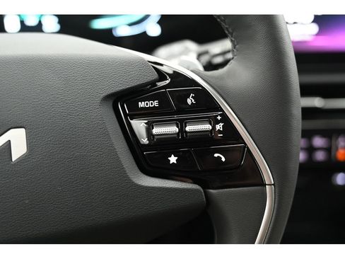 New 2025 Kia Niro EX w/ EX Cold Weather Package image 22