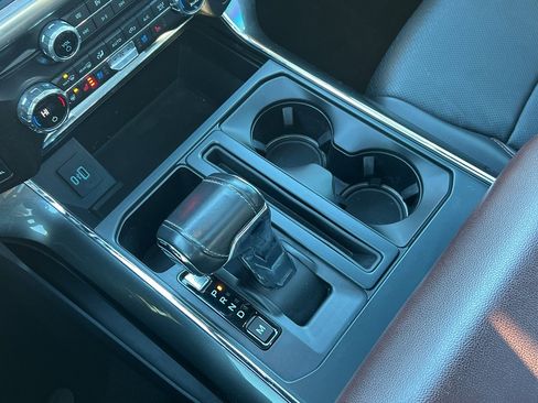 Used 2021 Ford F150 Lariat w/ Equipment Group 502A High image 24