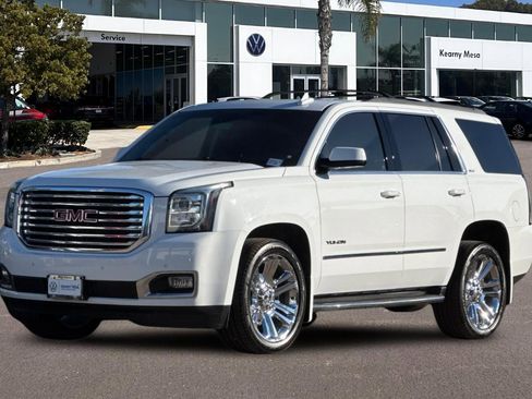 Used 2017 GMC Yukon SLT w/ Premium Edition image 8