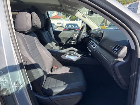 New 2026 Mercedes-Benz GLS 450 4MATIC image 11