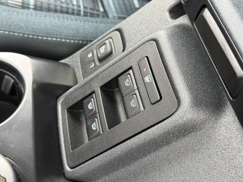 Used 2025 Ford Bronco Heritage Edition AWD/4WD image 24