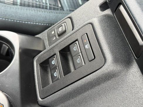 Used 2025 Ford Bronco Heritage Edition AWD/4WD image 24