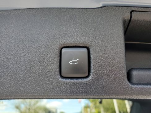 Used 2024 Ford Escape ST-Line w/ Tech Pack #1 image 9