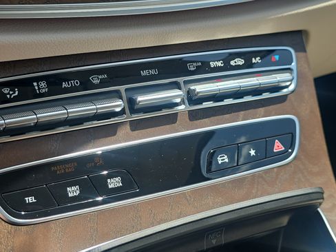Used 2022 Mercedes-Benz E 350 4MATIC Sedan image 24