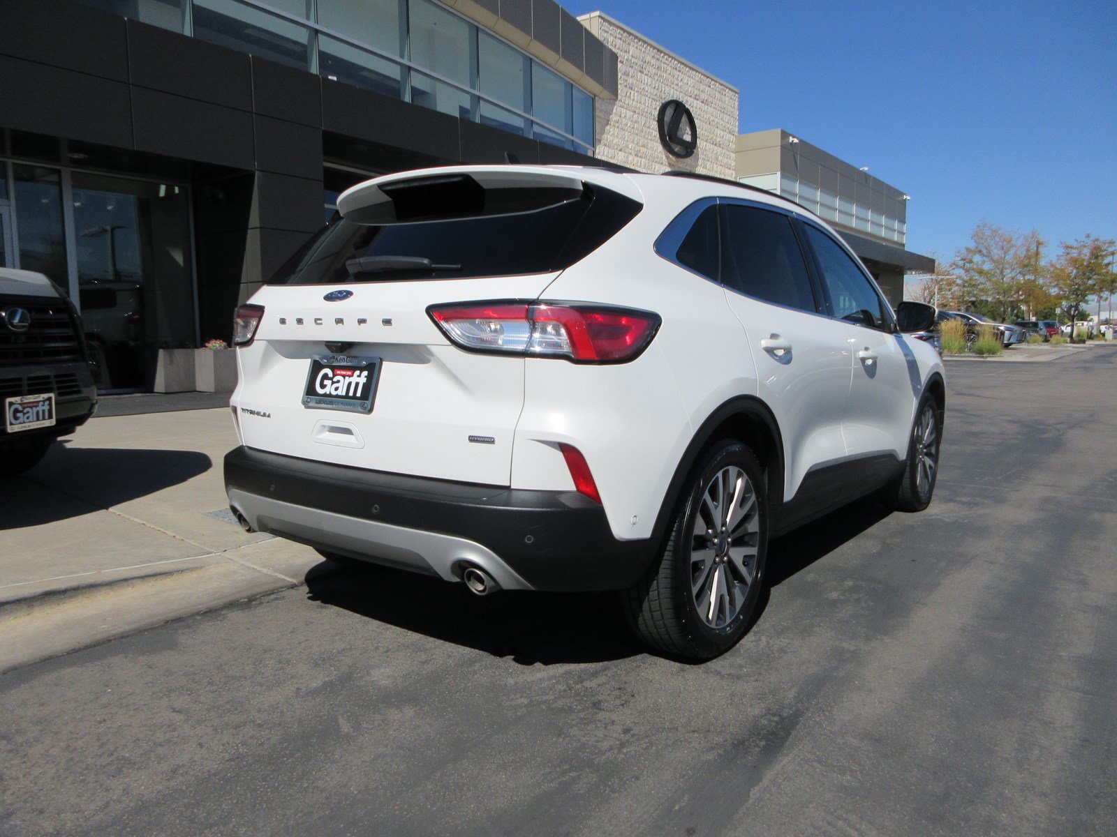 Used 2020 Ford Escape Titanium FWD image 10