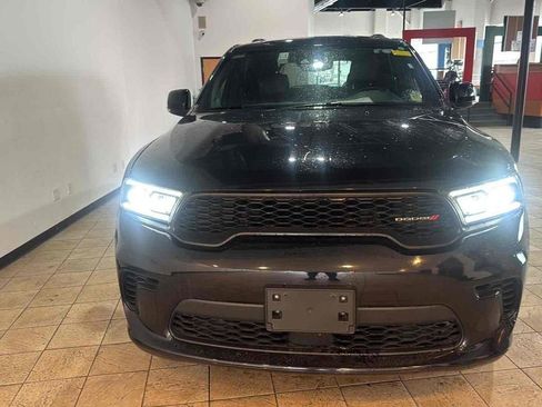 Used 2024 Dodge Durango GT AWD/4WD image 2