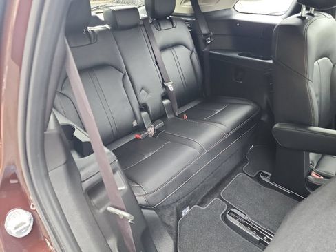 Certified 2024 MAZDA CX-90 Plug-In Hybrid w/ Premium Pkg AWD/4WD image 34