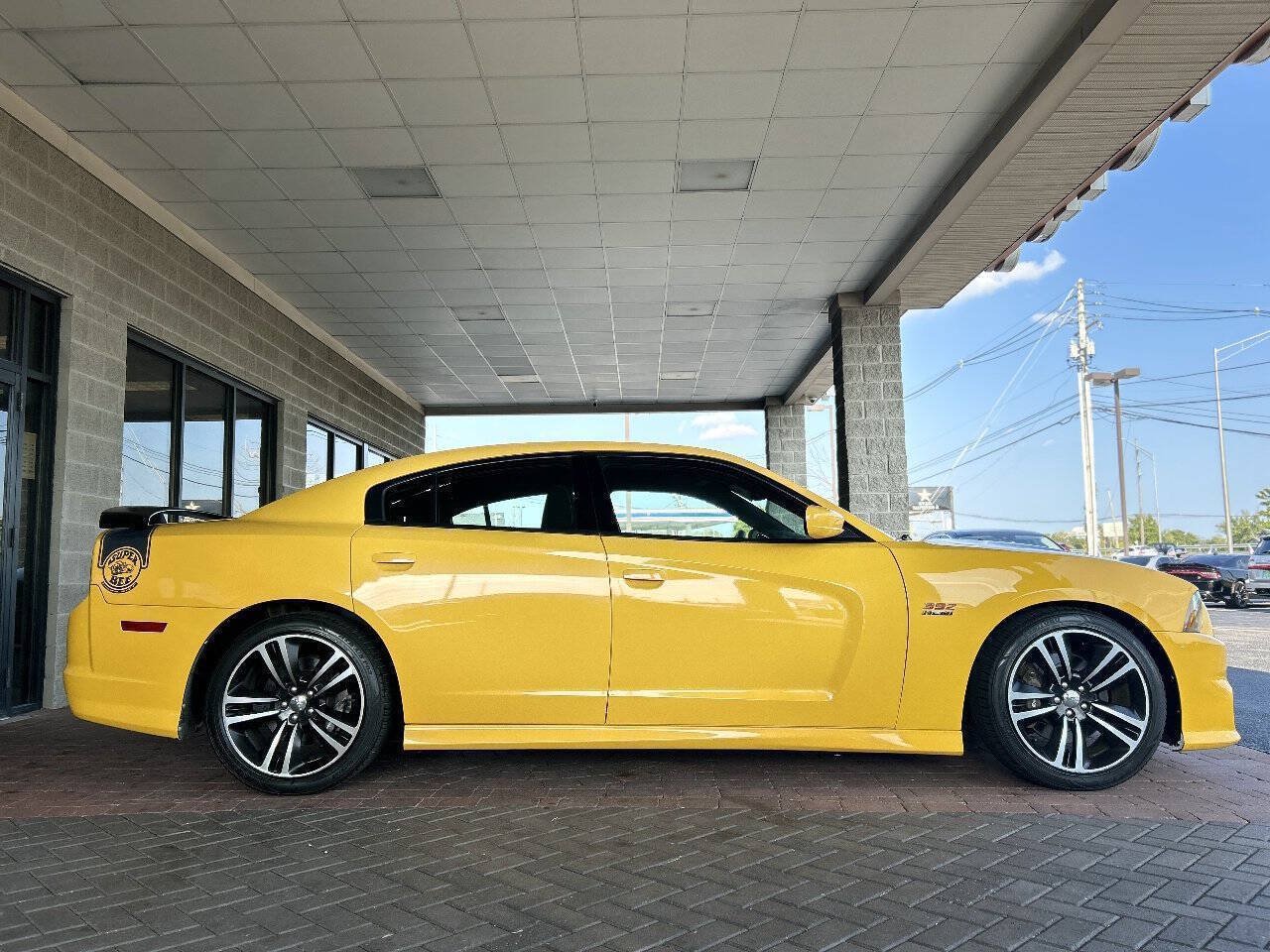 Used 2012 Dodge Charger SRT8 Super Bee w/ Premium Audio Group II RWD image 21