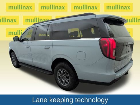 Used 2025 Ford Expedition Max Active image 10