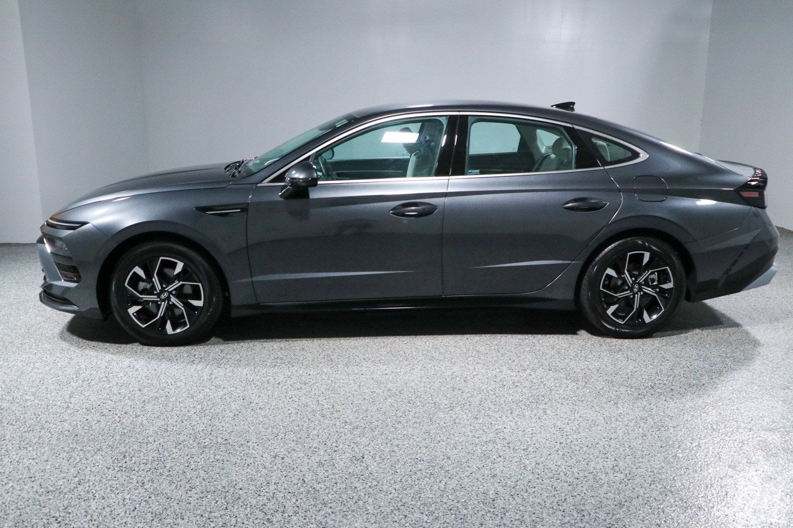 Used 2024 Hyundai Sonata SEL FWD image 10