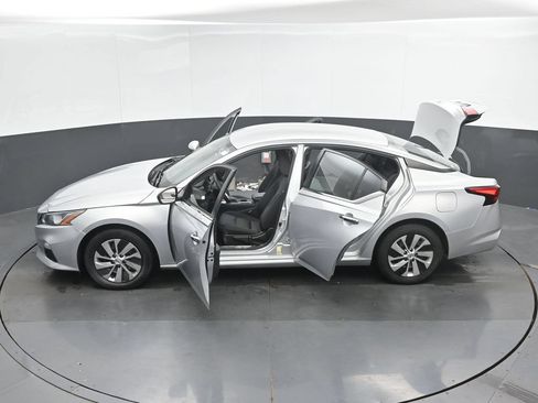 Used 2021 Nissan Altima 2.5 S FWD image 47