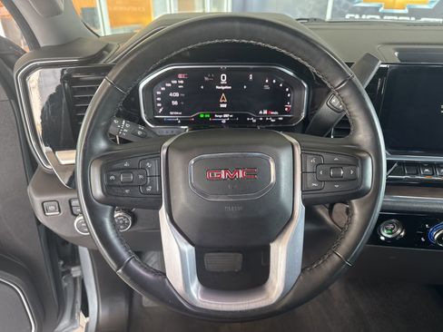 Used 2024 GMC Sierra 1500 SLT image 26