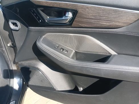 Used 2023 Acura MDX SH-AWD w/ Advance Package image 28