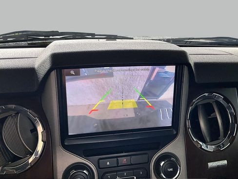 Used 2014 Ford F250 Lariat w/ Lariat Interior Package AWD/4WD image 27