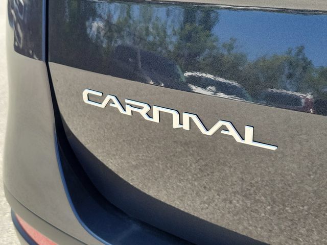 Certified 2024 Kia Carnival SX Prestige FWD image 6