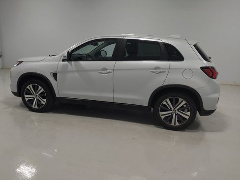 Used 2022 Mitsubishi Outlander Sport SE AWD/4WD image 3
