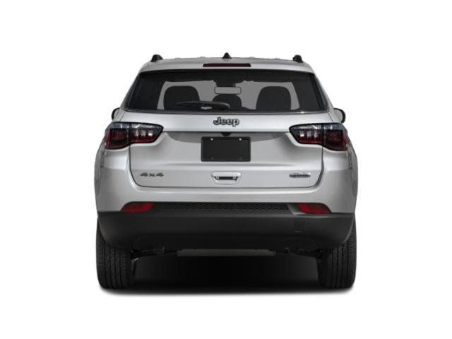 Used 2025 Jeep Compass Latitude w/ Convenience Group AWD/4WD image 8