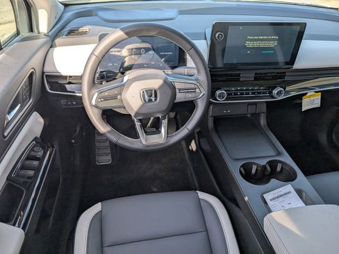 New 2026 Honda Prologue Touring image 8